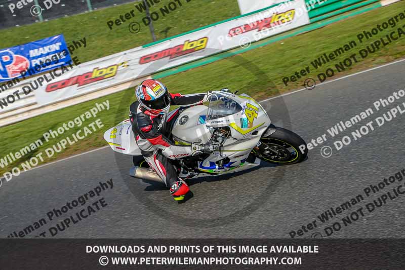 PJM Wedding Photography;enduro digital images;event digital images;eventdigitalimages;mallory park;mallory park photographs;mallory park trackday;mallory park trackday photographs;no limits trackdays;peter wileman photography;racing digital images;trackday digital images;trackday photos